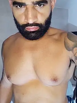 Lucius40 online show from February 2026 03:23:01 AM