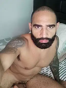 Lucius40 online show from February 2026 11:14:01 PM