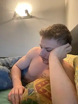 Snapshot of Lucas328706 chatting on February 2026 03:27:01 PM Lucas328706 online show from February 2026 03:27:01 PM