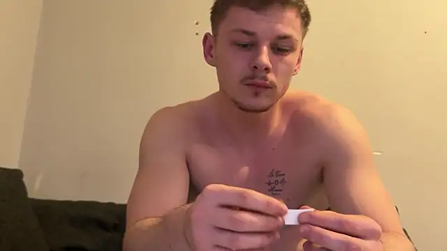 Snapshot of Lucas328706 chatting on February 2026 11:34:02 PM Lucas328706 online show from February 2026 11:34:02 PM