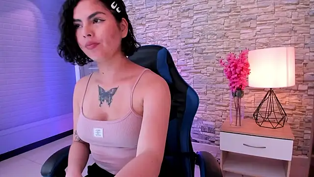 butterflyx39 online show from April 2026 12:13:01 PM