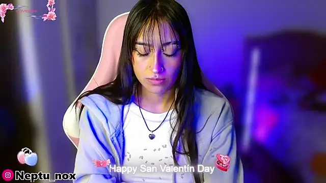 Snapshot of kuromi_x chatting on February 2026 04:20:01 AM kuromi x online show from February 2026 04:20:01 AM