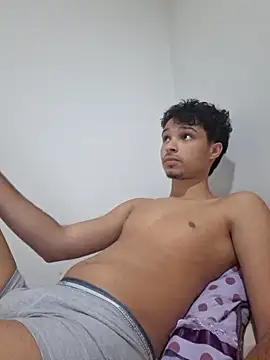 Junior8964 online show from March 2026 07:22:02 PM