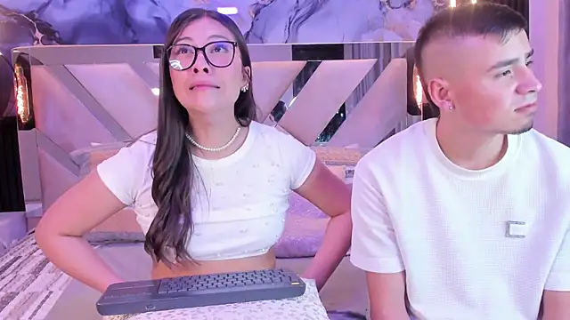 Snapshot of ChloeandAdam chatting on February 2026 04:41:01 AM ChloeandAdam online show from February 2026 04:41:01 AM