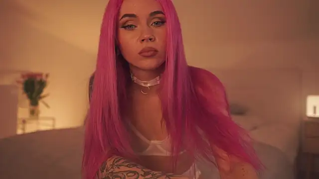 Snapshot of Sarah_Pink chatting on February 2025 05:39:02 PM Sarah Pink online show from February 2025 05:39:02 PM