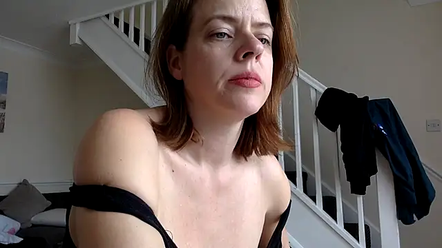 ElizabethArden42- online show from March 2026 01:04:02 PM