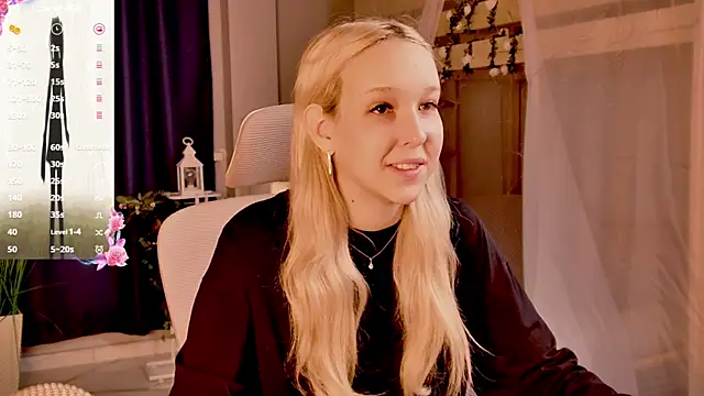 Snapshot of MaoqiBeverly chatting on June 2026 10:08:02 AM MaoqiBeverly online show from June 2026 10:08:02 AM