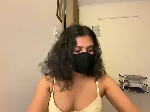 Anna girl22 online show from April 2026 05:31:02 PM