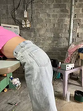 Snapshot of susin-beo chatting on February 2026 01:32:01 AM susin-beo online show from February 2026 01:32:01 AM