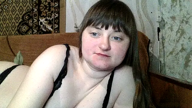 Snapshot of LuckyLust15 chatting on March 2026 09:10:01 PM LuckyLust15 online show from March 2026 09:10:01 PM