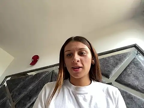 alison parkerr26 online show from February 2026 07:14:02 PM