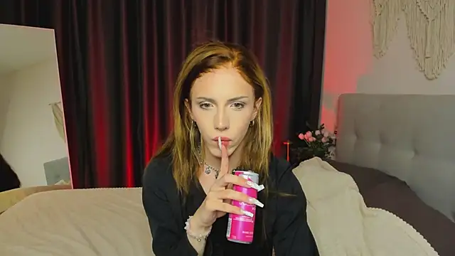 Snapshot of Tiffany__King chatting on February 2026 09:04:01 PM Tiffany King online show from February 2026 09:04:01 PM