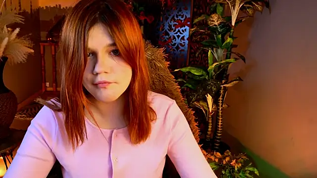 Snapshot of EllieFoxy chatting on February 2026 09:38:01 PM EllieFoxy online show from February 2026 09:38:01 PM