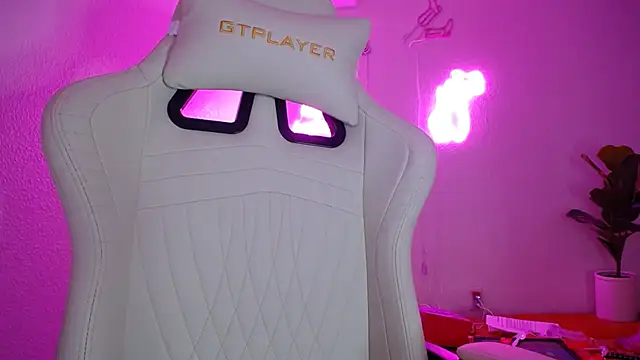 groovynights online show from January 2025 03:20:01 AM