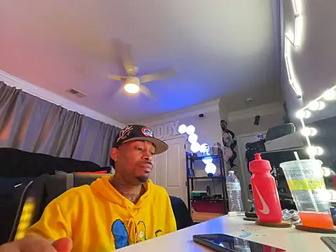 StillArQuez online show from July 2026 05:40:01 PM