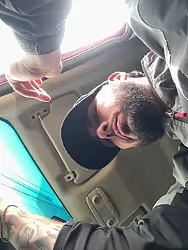 joeandlove online show from January 2026 07:34:01 PM