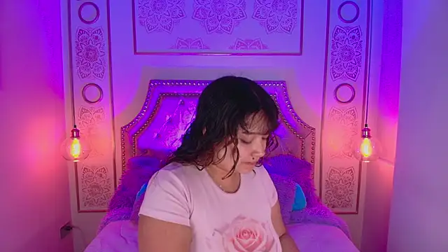 Honny Blaice  online show from February 2026 11:42:02 AM