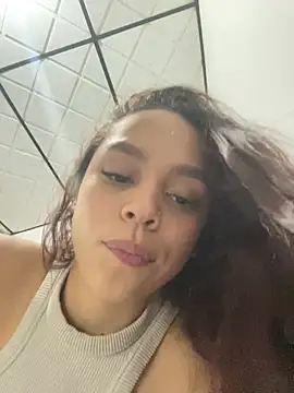 Snapshot of CarolineFyre chatting on April 2026 12:09:02 AM CarolineFyre online show from April 2026 12:09:02 AM