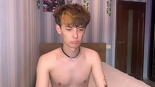 Snapshot of Sweet_Dude chatting on July 2026 04:57:01 PM Sweet Dude online show from July 2026 04:57:01 PM
