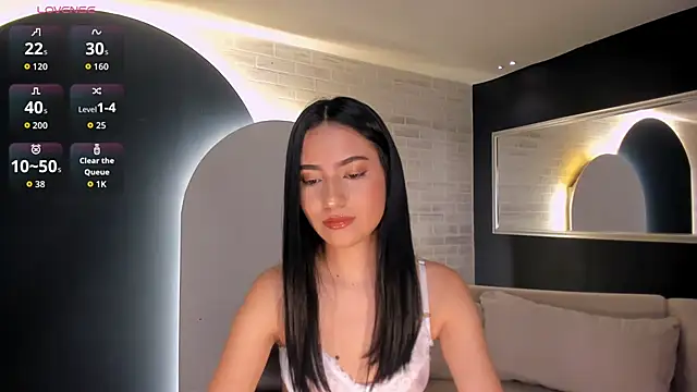 LucieMartin online show from April 2026 05:40:01 PM