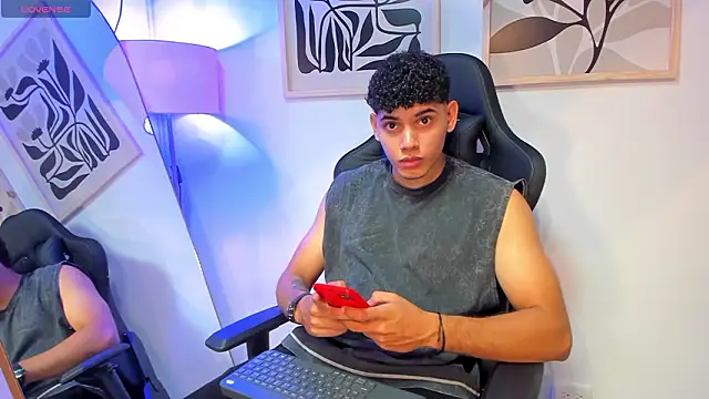 justin payn14 online show from March 2026 07:19:02 PM