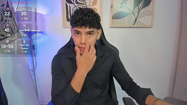 Snapshot of justin_payn14 chatting on June 2026 12:44:02 PM justin payn14 online show from June 2026 12:44:02 PM