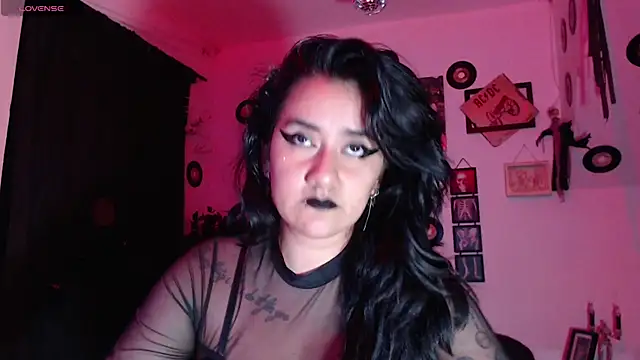 Darkyll33 online show from June 2026 05:12:01 AM