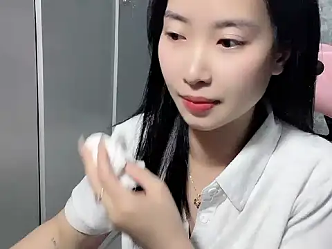 Linne6789 online show from March 2026 05:50:02 PM