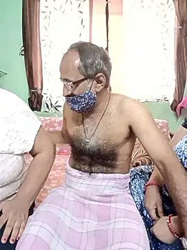 HoneyHush online show from March 2026 10:40:02 AM