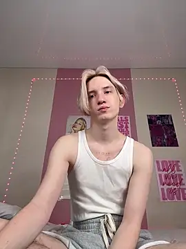 Snapshot of Ron_Vilss chatting on February 2026 04:29:01 AM Ron Vilss online show from February 2026 04:29:01 AM