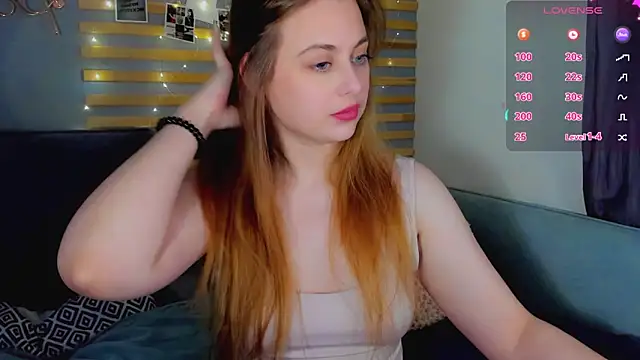 Alice Wanderr online show from March 2026 01:45:02 AM