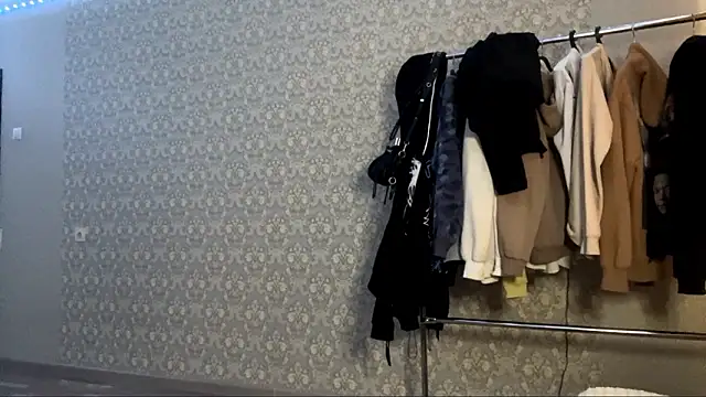 Snapshot of LumPetal chatting on February 2026 04:53:01 AM LumPetal online show from February 2026 04:53:01 AM