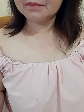 Snapshot of Yummyamasha chatting on May 2026 02:44:02 PM Yummyamasha online show from May 2026 02:44:02 PM