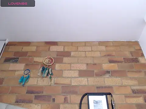 Snapshot of Girl_Bondage chatting on February 2026 01:05:01 PM Girl Bondage online show from February 2026 01:05:01 PM