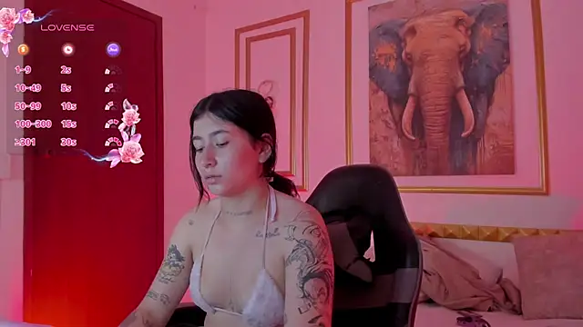 charlottee27  online show from July 2026 02:22:01 AM