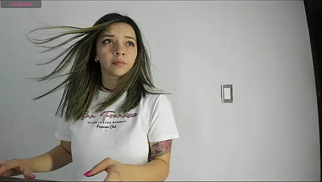 Snapshot of Ana-Spencer chatting on February 2026 11:06:02 AM Ana-Spencer online show from February 2026 11:06:02 AM