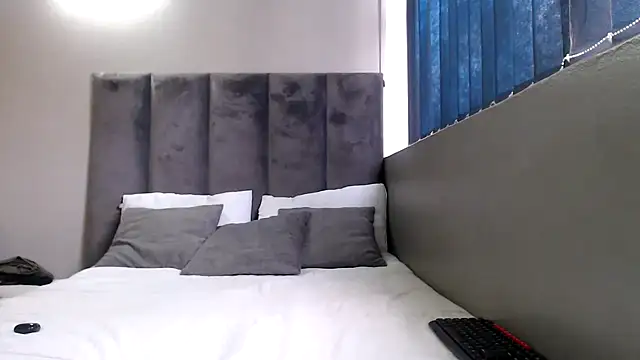 Snapshot of SexyLaylahx chatting on March 2026 11:27:02 AM SexyLaylahx online show from March 2026 11:27:02 AM