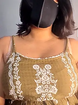 Snapshot of 70upqm chatting on July 2026 10:53:01 AM 70upqm online show from July 2026 10:53:01 AM