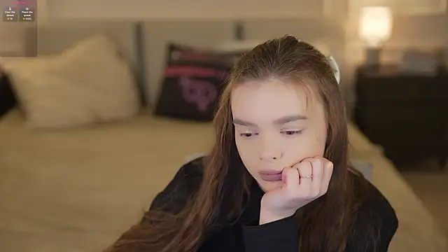 Zlata Sky online show from November 2025 03:46:01 PM