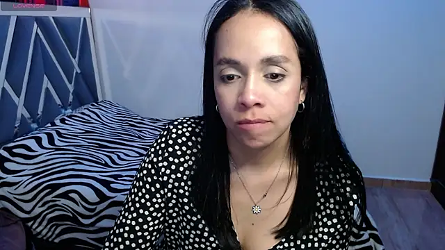 Snapshot of paula_lopez__ chatting on June 2026 07:04:02 PM paula lopez online show from June 2026 07:04:02 PM