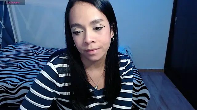 Snapshot of paula_lopez__ chatting on July 2026 10:05:02 PM paula lopez online show from July 2026 10:05:02 PM