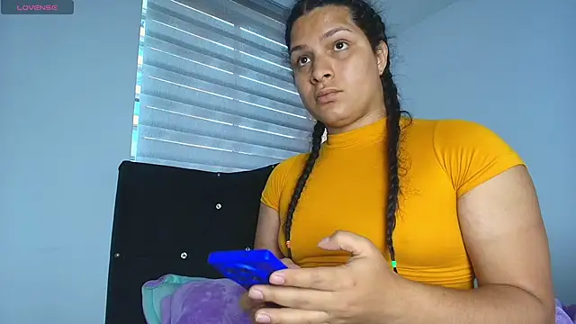 Snapshot of alys_love chatting on February 2026 08:05:01 PM alys love online show from February 2026 08:05:01 PM