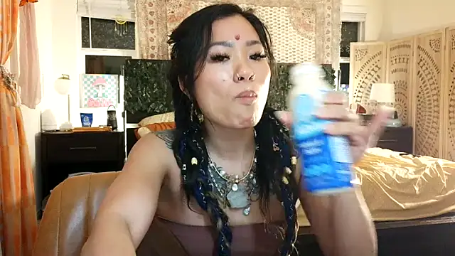 Snapshot of 222goddess444you chatting on February 2026 02:21:02 AM 222goddess444you online show from February 2026 02:21:02 AM