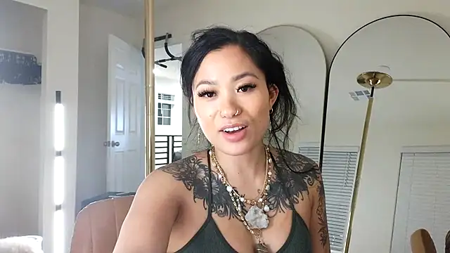 Snapshot of 222goddess444you chatting on February 2026 06:24:01 AM 222goddess444you online show from February 2026 06:24:01 AM