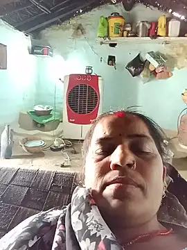 Snapshot of Manu_mehta chatting on May 2026 04:07:02 AM Manu mehta online show from May 2026 04:07:02 AM