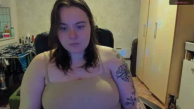 Snapshot of katya_idinax chatting on February 2026 04:58:02 PM katya idinax online show from February 2026 04:58:02 PM