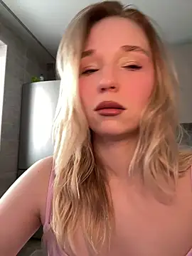 RollDollsi online show from April 2026 04:37:01 AM