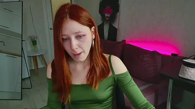 Snapshot of Weisser_Moon chatting on March 2026 05:35:02 AM Weisser Moon online show from March 2026 05:35:02 AM