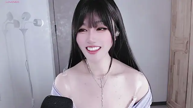 Snapshot of 77-rororo chatting on February 2026 04:05:02 PM 77-rororo online show from February 2026 04:05:02 PM