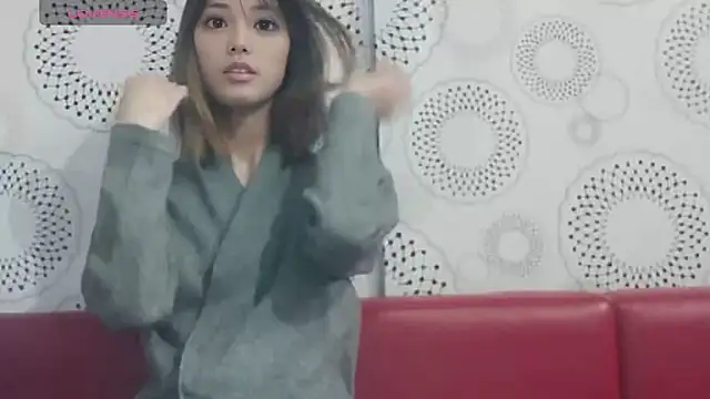 erinaka123 online show from April 2026 02:25:01 PM